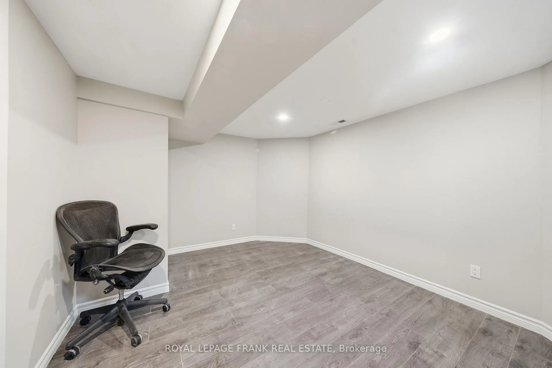 Photo 11 of Unit Basement, 32 Hearne Crescent, Ajax, Central — HOMEH