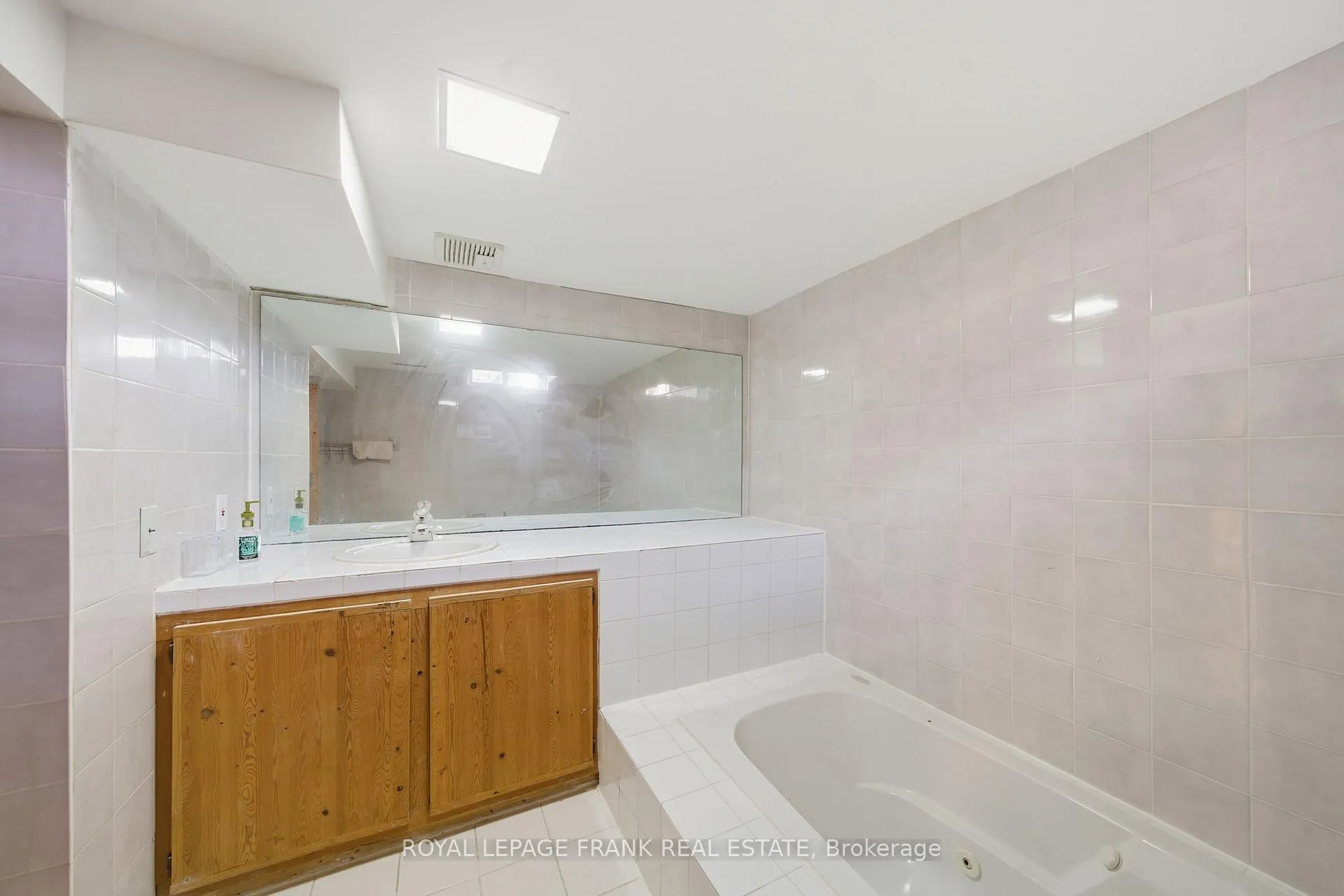 Photo 16 of Unit Basement, 32 Hearne Crescent, Ajax, Central — HOMEH