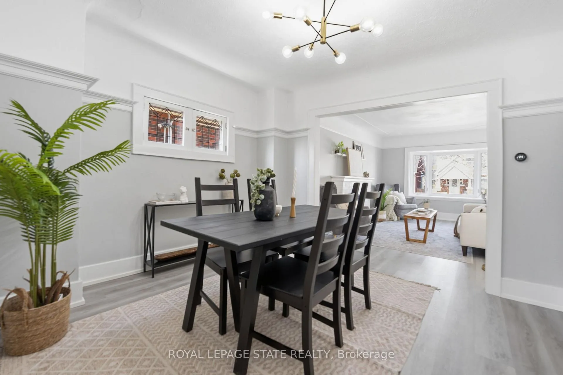 Photo 9 of 69 Houghton Avenue S, Hamilton, Delta — HOMEH