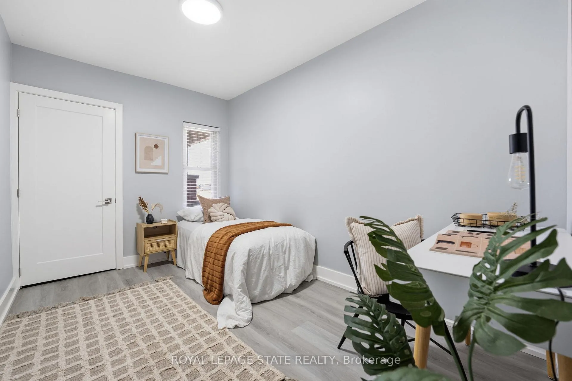 Photo 15 of 69 Houghton Avenue S, Hamilton, Delta — HOMEH