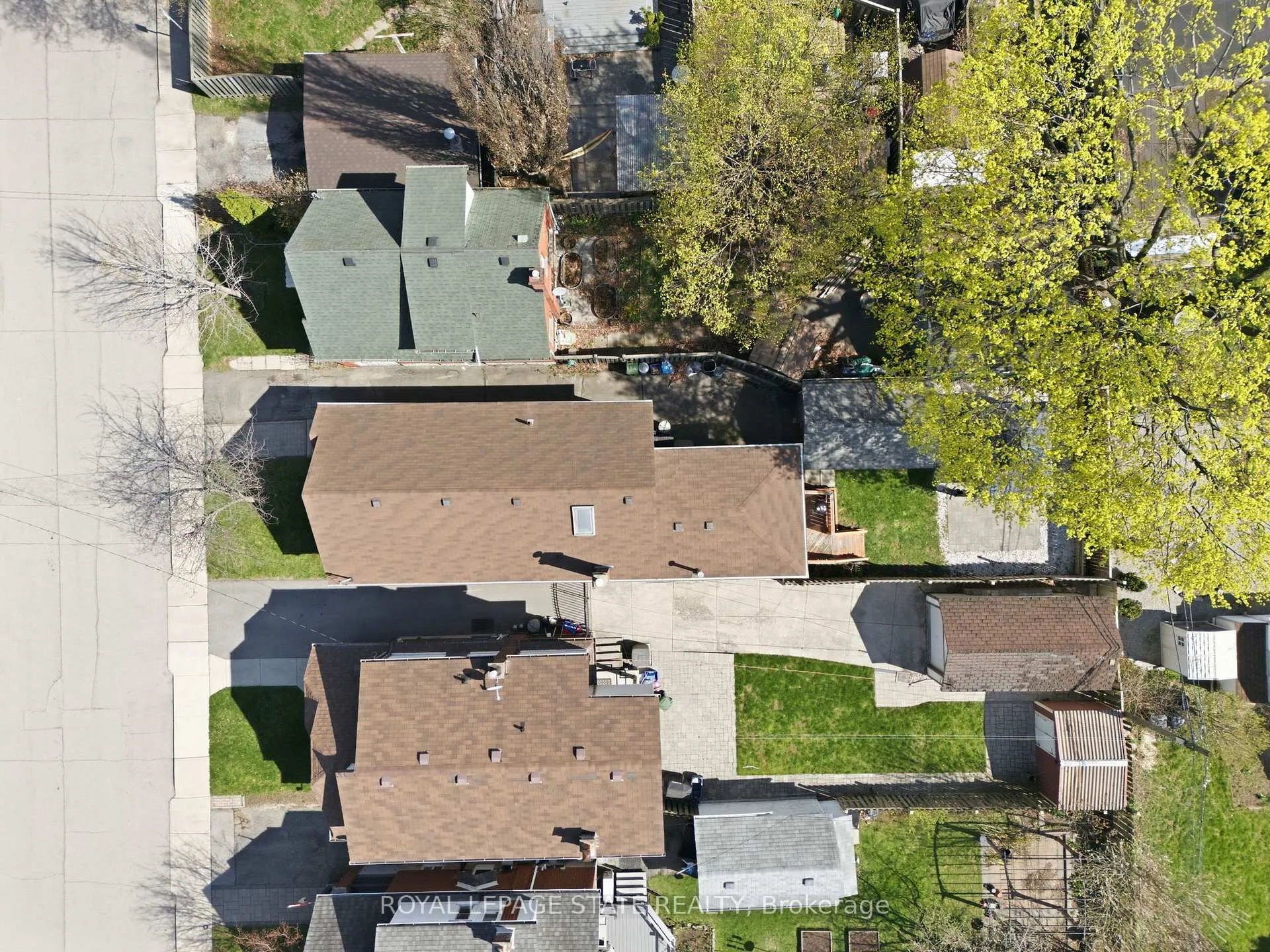 Photo 25 of 69 Houghton Avenue S, Hamilton, Delta — HOMEH