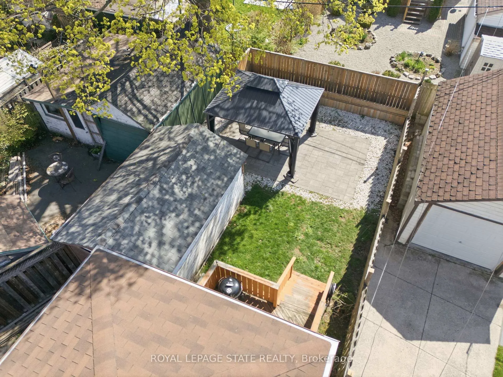 Photo 27 of 69 Houghton Avenue S, Hamilton, Delta — HOMEH