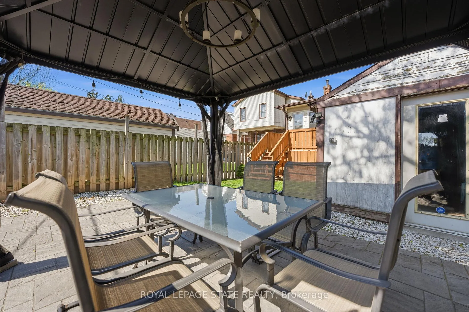 Photo 29 of 69 Houghton Avenue S, Hamilton, Delta — HOMEH