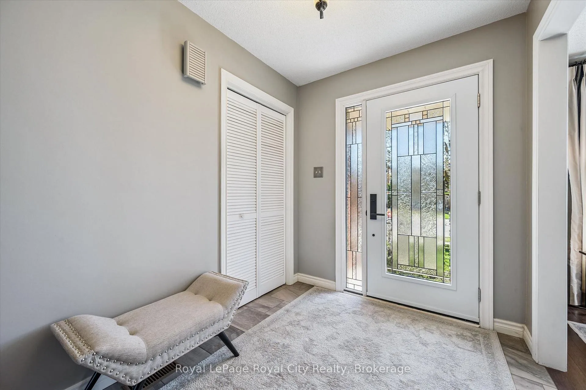 Photo 5 of 83 Pinnacle Crescent, Guelph, Willow West/Sugarbush/West Acres — HOMEH