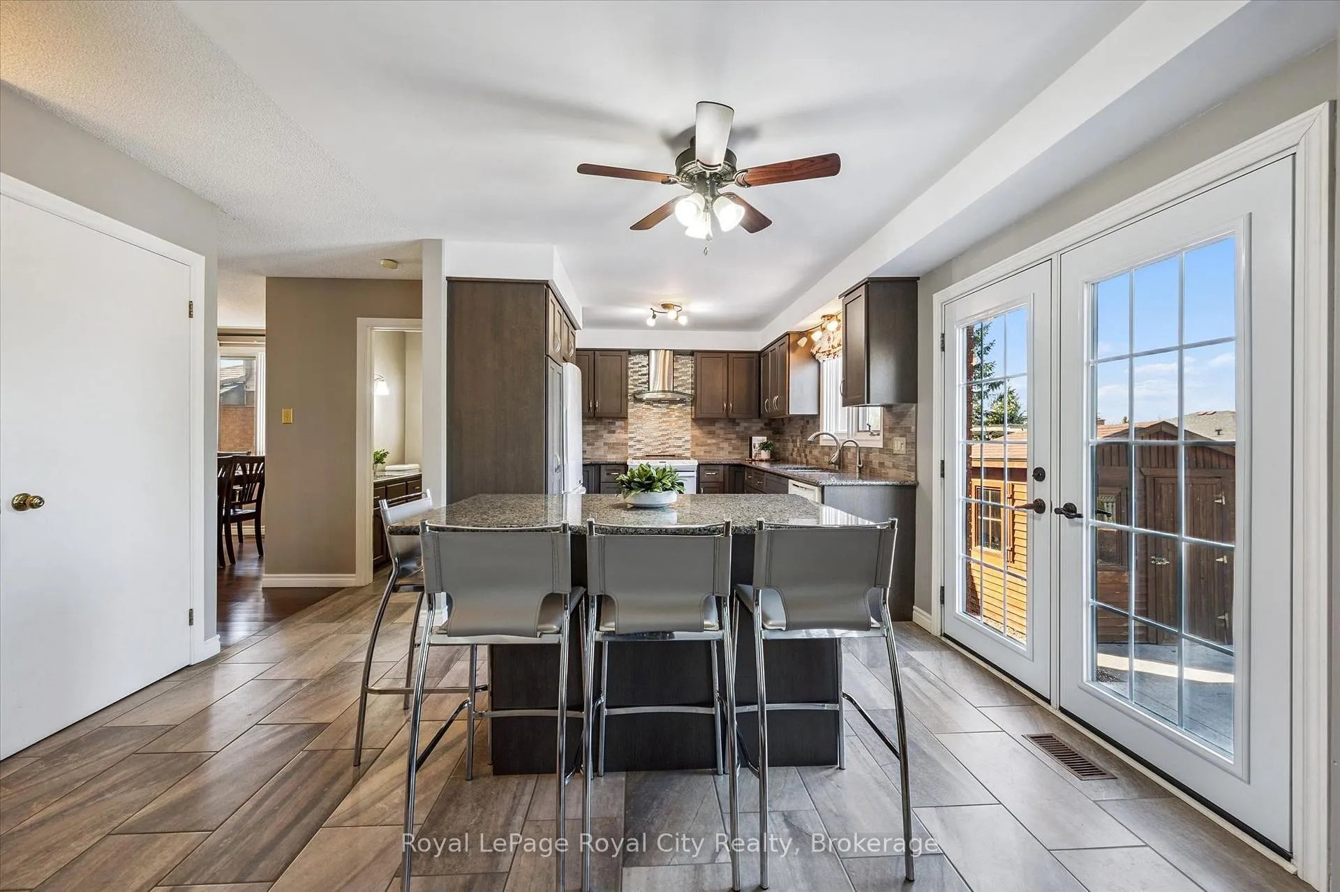 Photo 21 of 83 Pinnacle Crescent, Guelph, Willow West/Sugarbush/West Acres — HOMEH