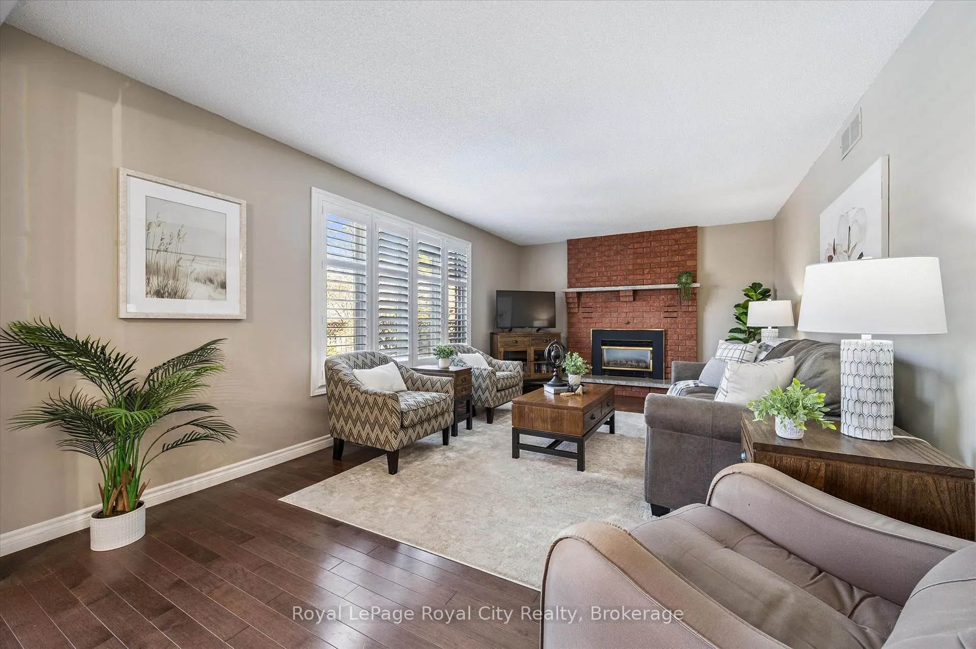 Photo 22 of 83 Pinnacle Crescent, Guelph, Willow West/Sugarbush/West Acres — HOMEH