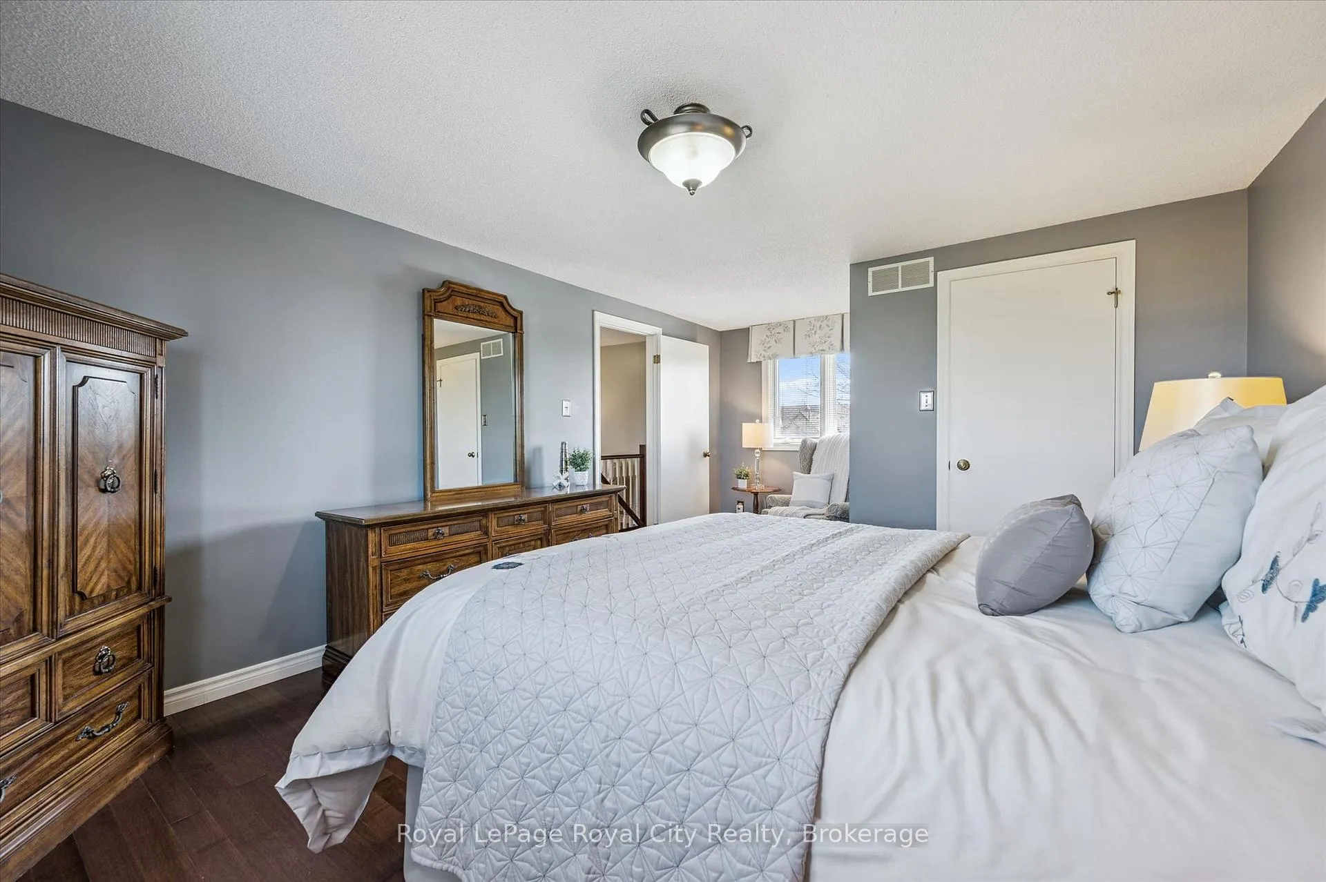 Photo 30 of 83 Pinnacle Crescent, Guelph, Willow West/Sugarbush/West Acres — HOMEH
