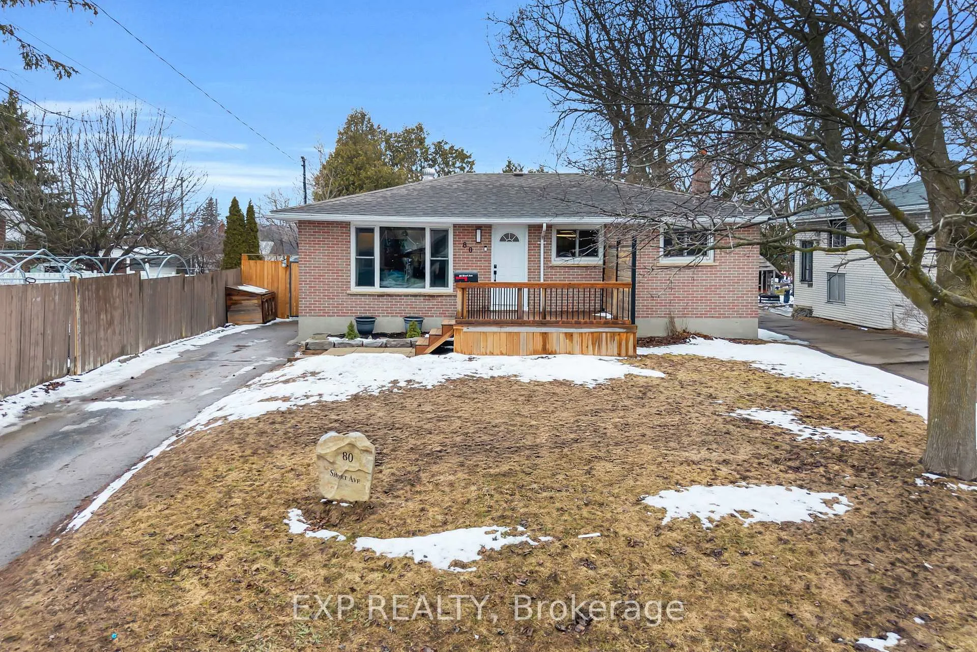 Photo 2 of 80 Short Avenue, Kawartha Lakes, Lindsay — HOMEH