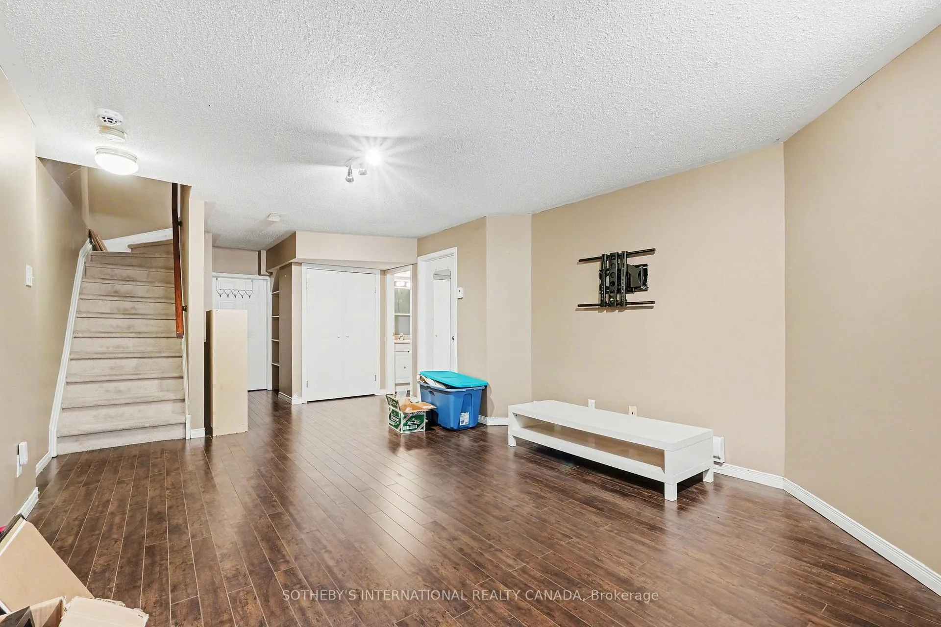 Photo 17 of 55 Chantilly Gate, Ottawa, Stittsville (North) — HOMEH