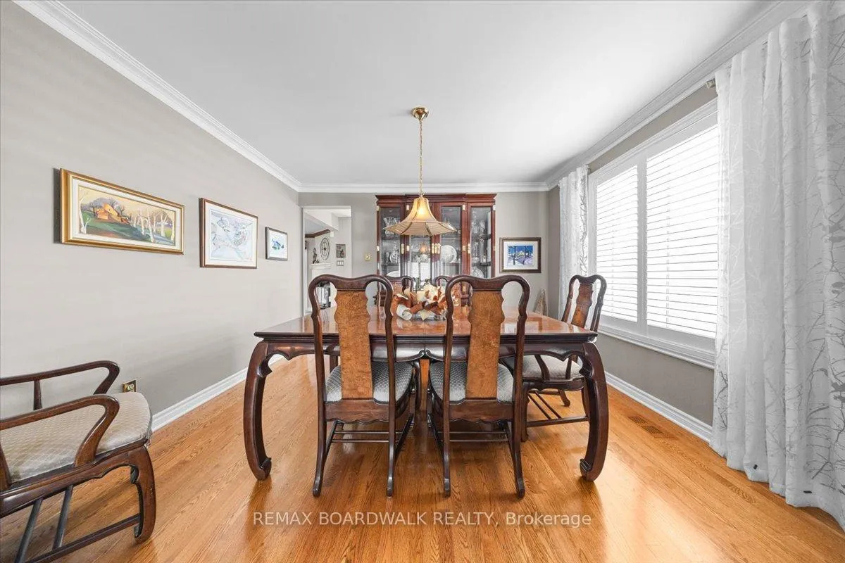 Photo 9 of 1594 Meadowfield Place, Ottawa, Chapel Hill — HOMEH