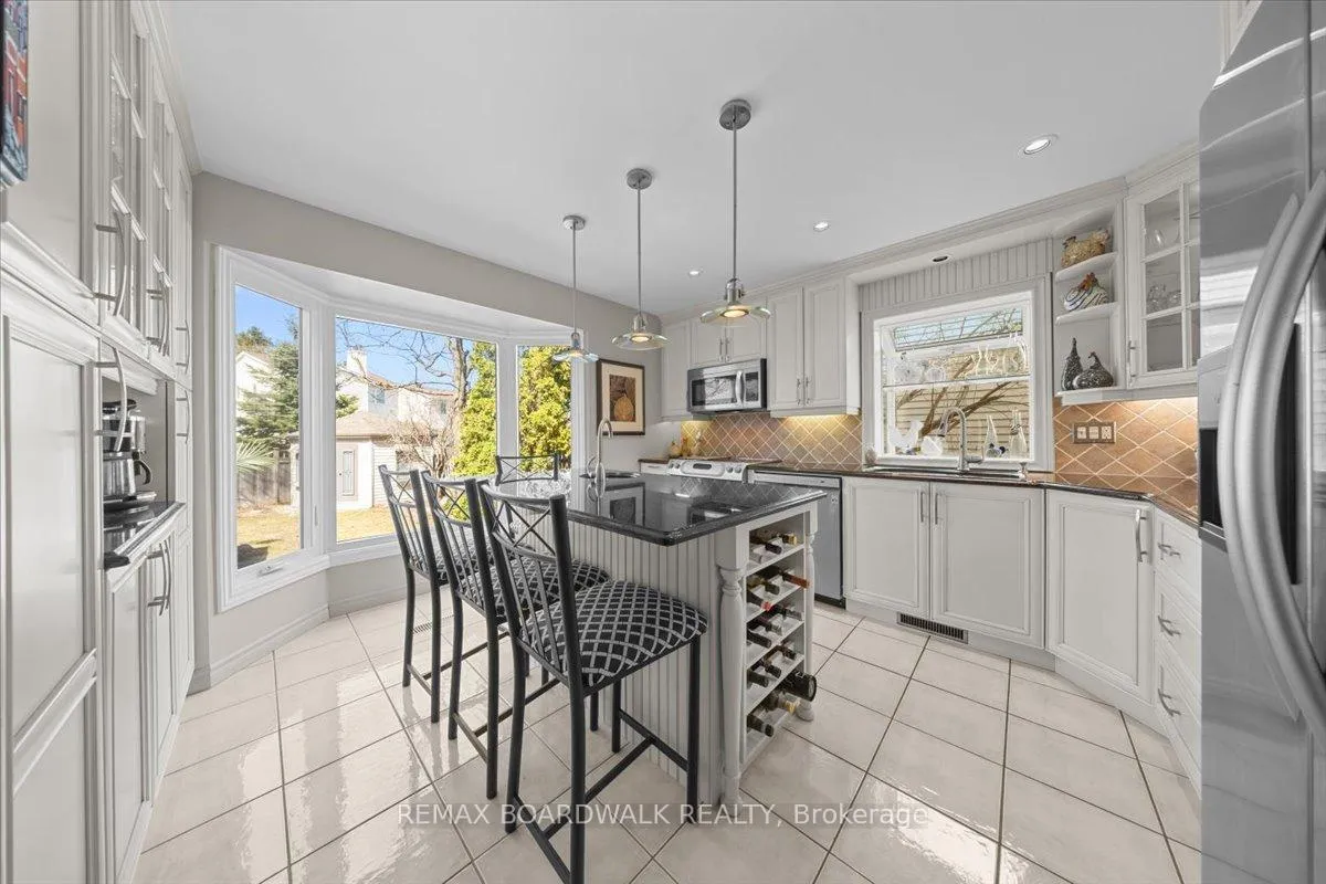 Photo 11 of 1594 Meadowfield Place, Ottawa, Chapel Hill — HOMEH