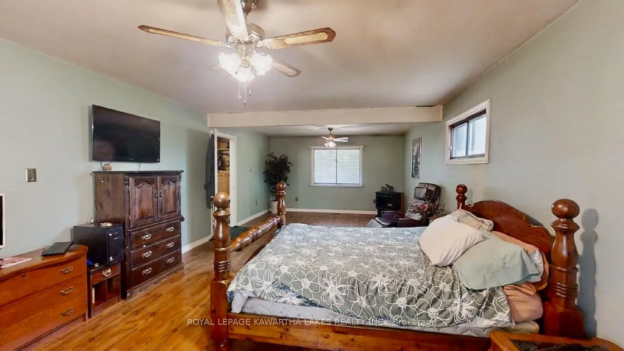 Photo 22 of 16 Halmar Park Road, Georgina, Pefferlaw — HOMEH