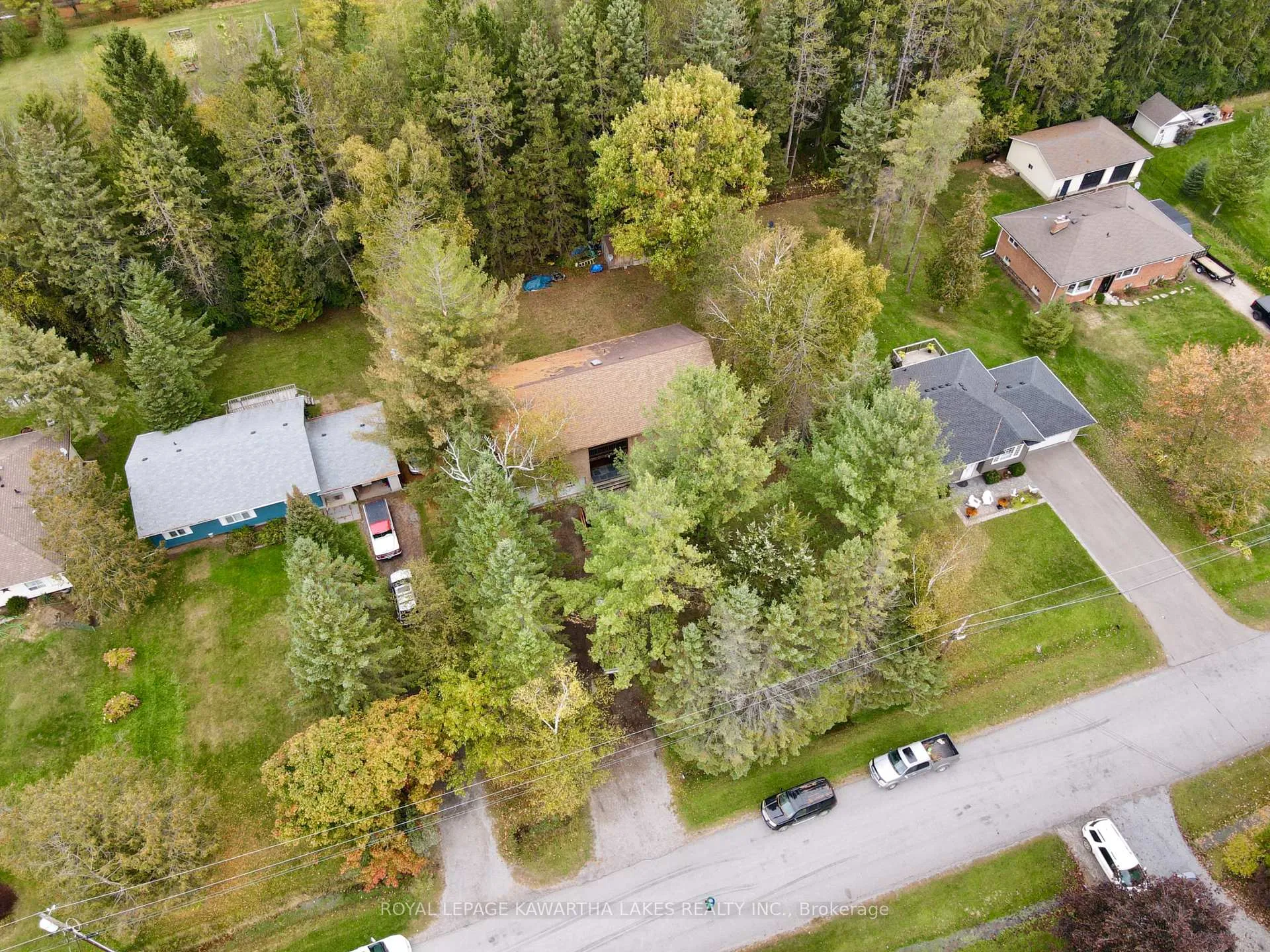 Photo 40 of 16 Halmar Park Road, Georgina, Pefferlaw — HOMEH