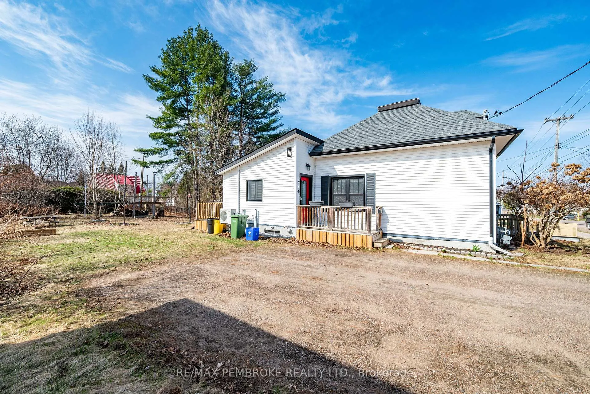 Photo 5 of 354 Irving Street, Pembroke — HOMEH