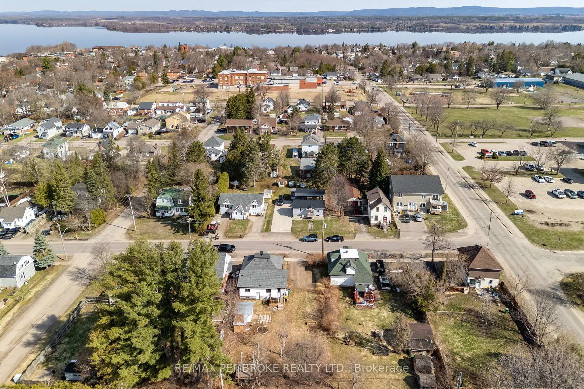 Photo 12 of 354 Irving Street, Pembroke — HOMEH