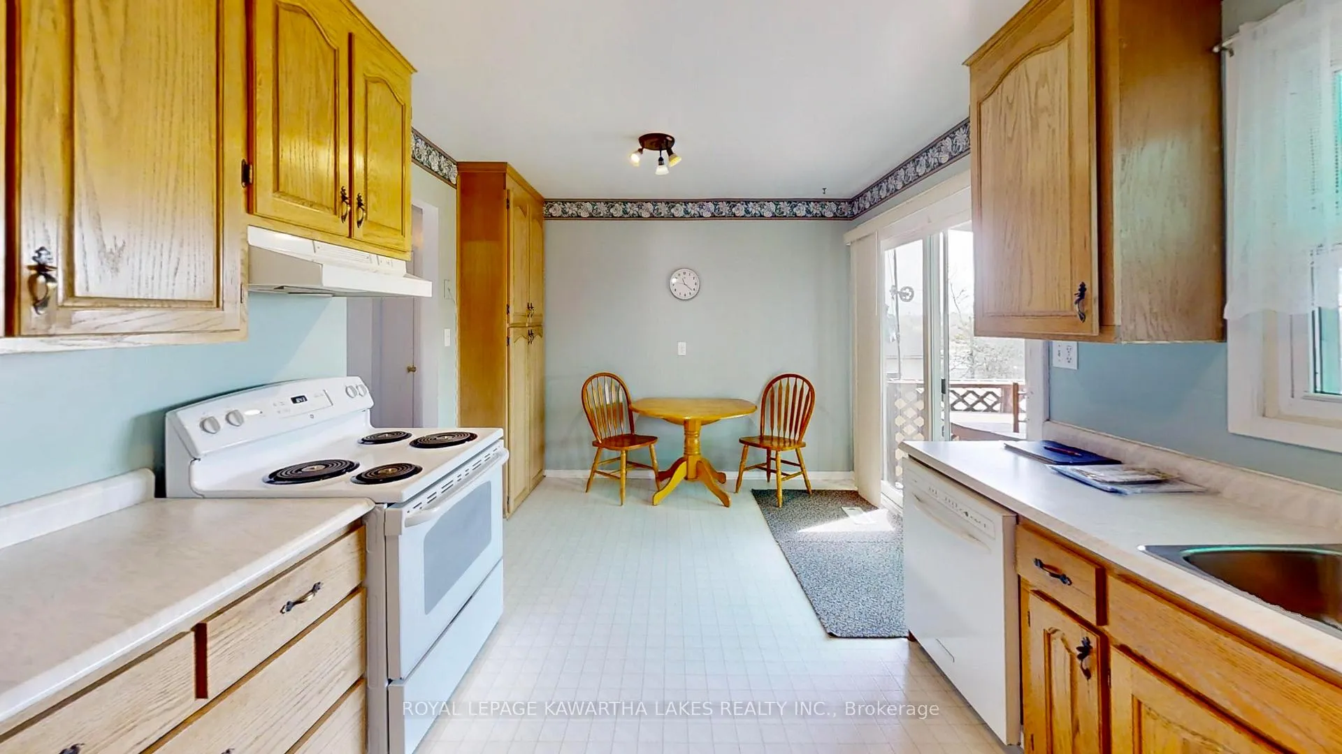 Photo 14 of 194 Park Street, Brock, Cannington — HOMEH