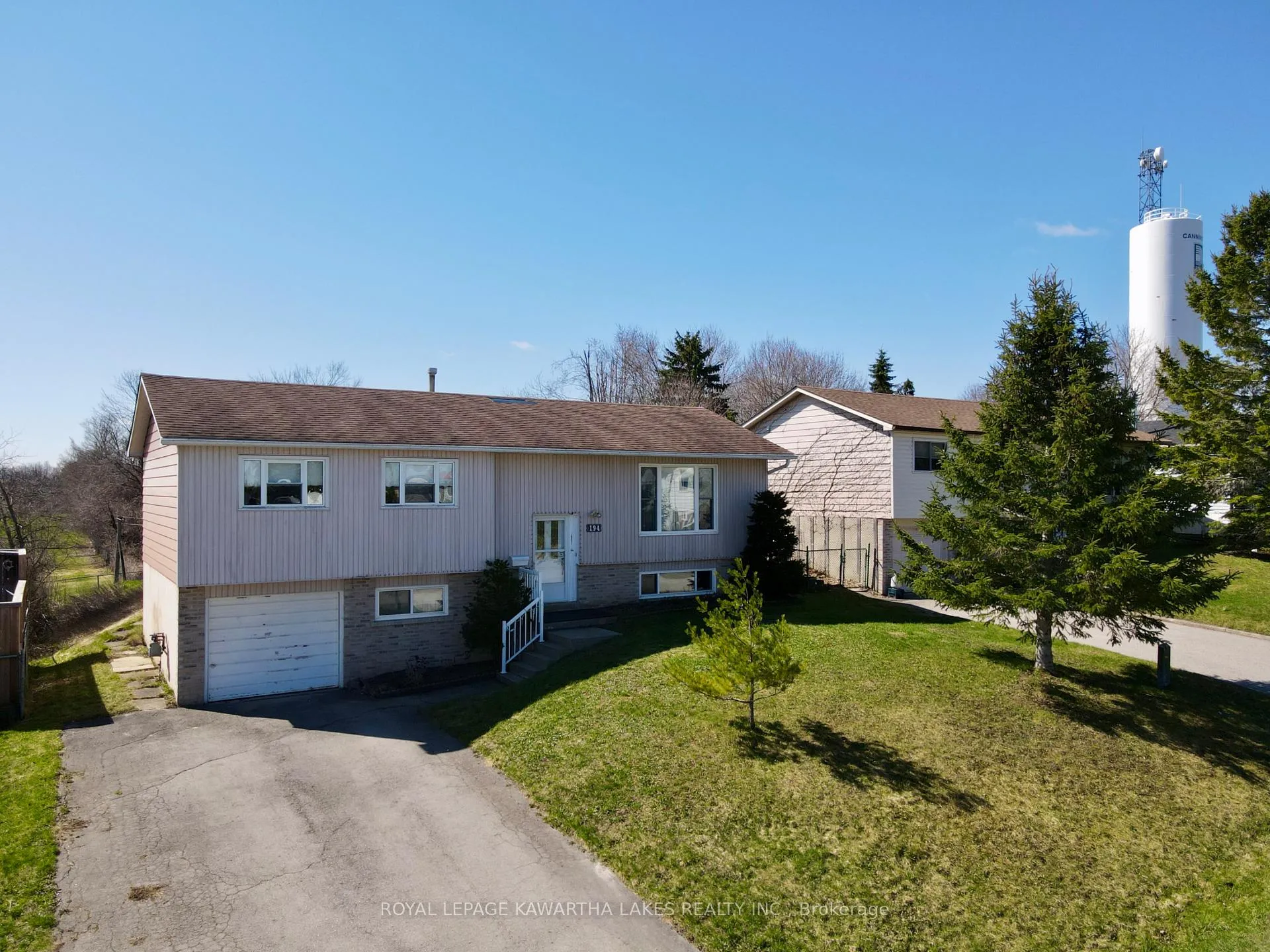 Photo 40 of 194 Park Street, Brock, Cannington — HOMEH