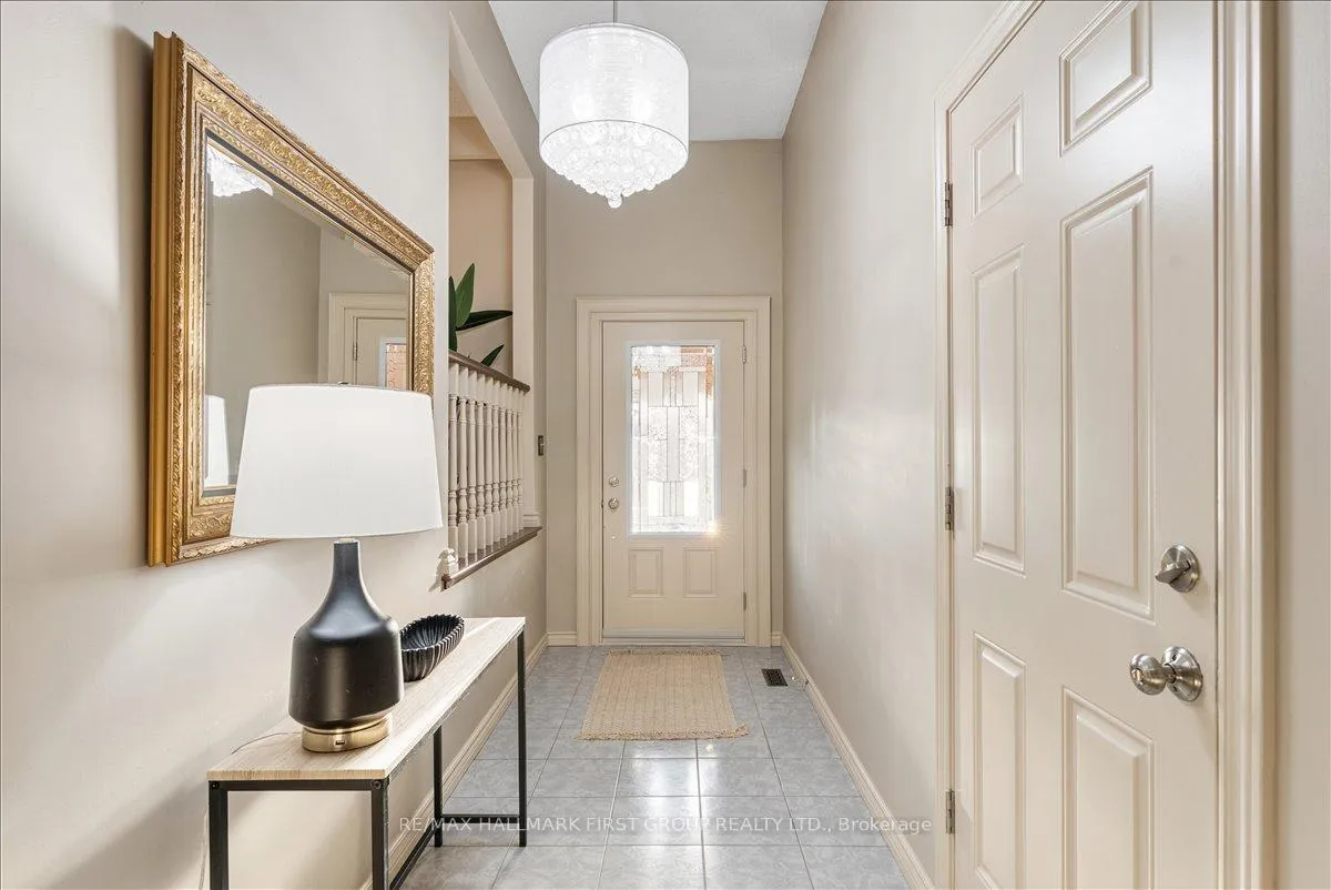 Photo 4 of 68 Resolute Crescent, Whitby, Lynde Creek — HOMEH