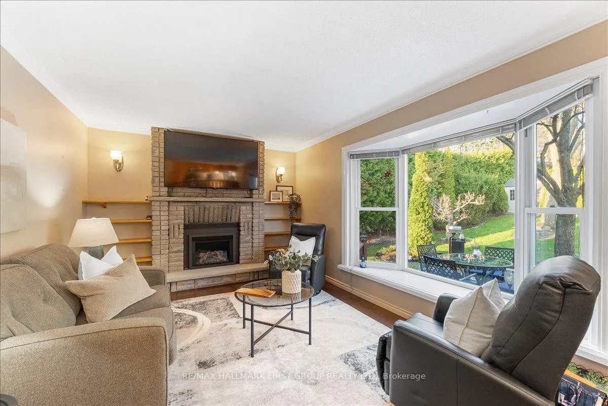 Photo 13 of 68 Resolute Crescent, Whitby, Lynde Creek — HOMEH