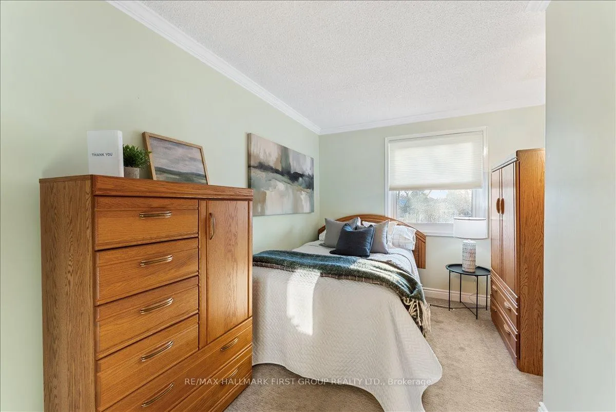 Photo 19 of 68 Resolute Crescent, Whitby, Lynde Creek — HOMEH