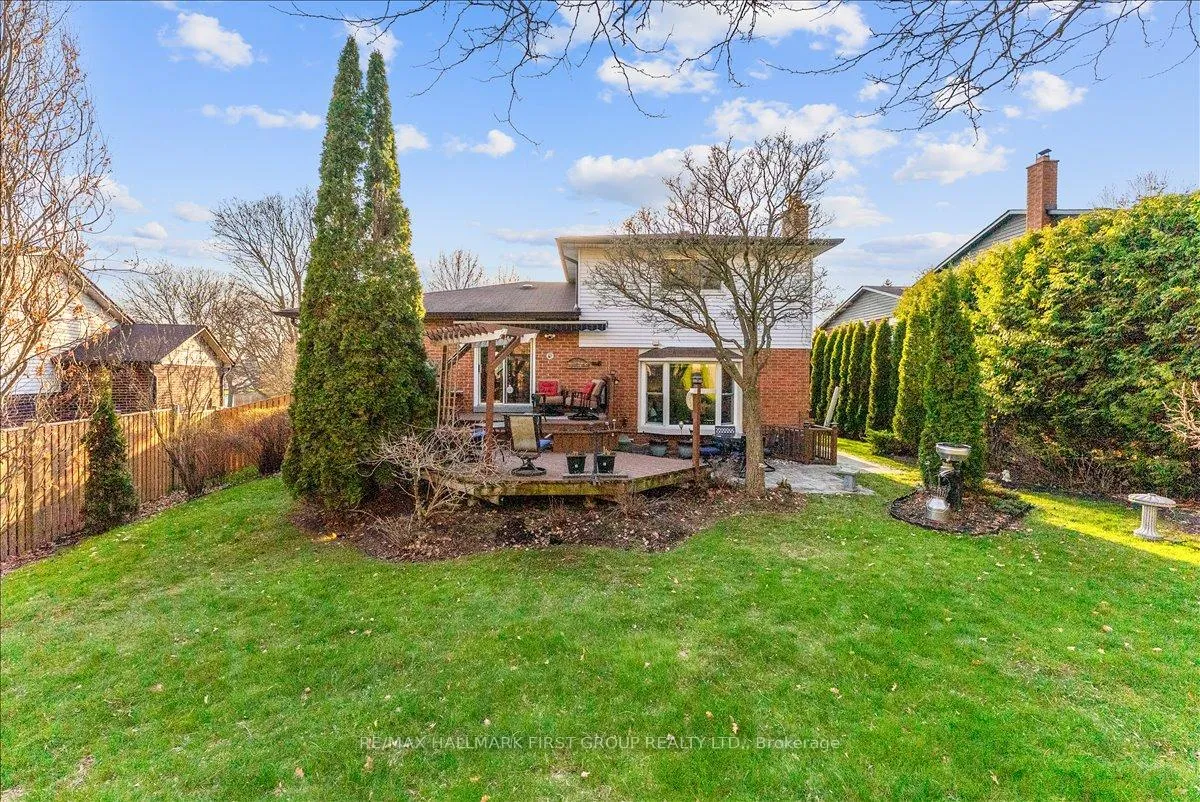 Photo 37 of 68 Resolute Crescent, Whitby, Lynde Creek — HOMEH