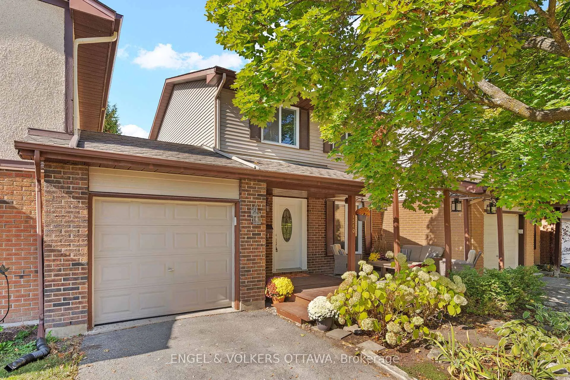 Photo 1 of 1540 Mimosa Avenue, Ottawa, Riverview Park — HOMEH