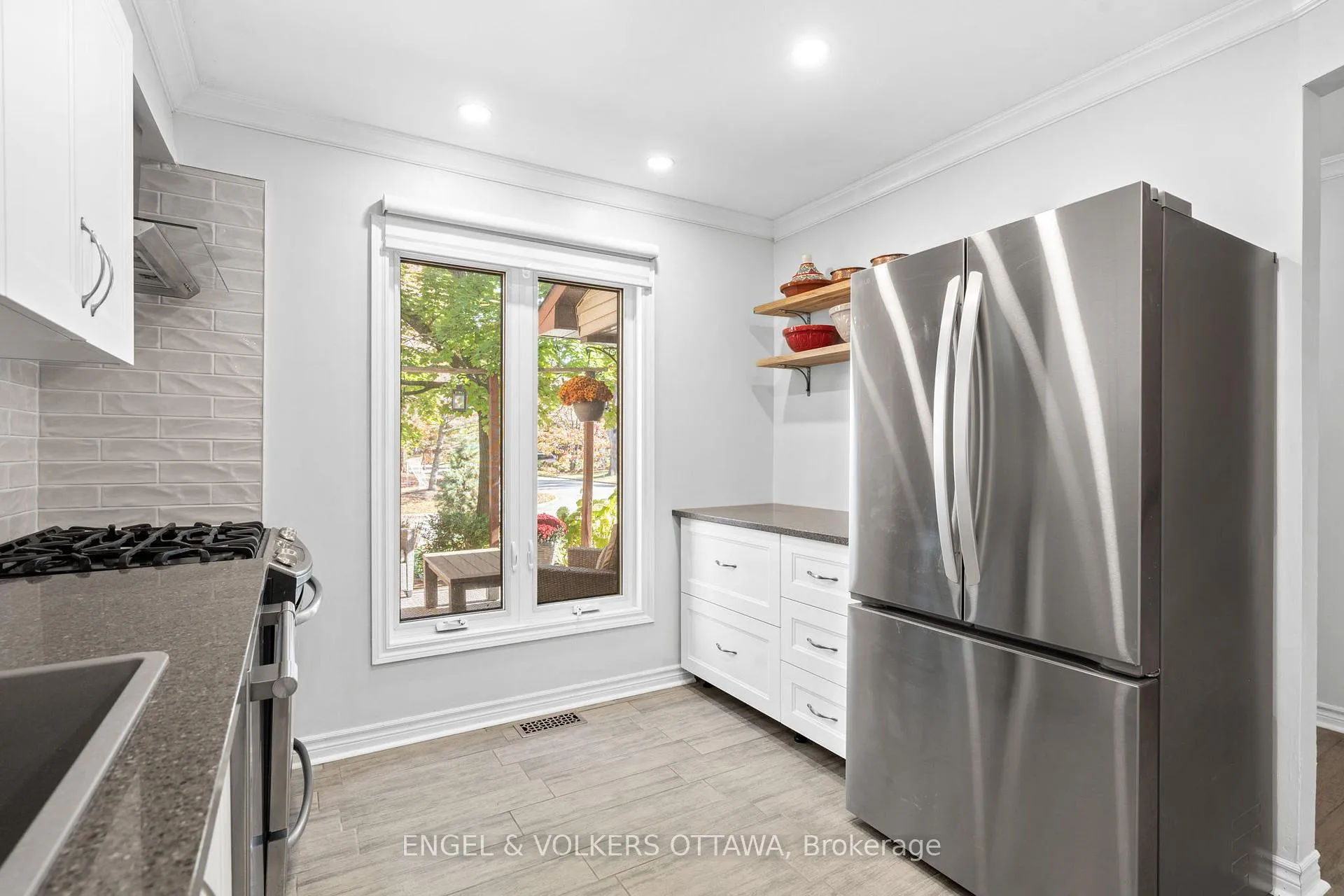 Photo 7 of 1540 Mimosa Avenue, Ottawa, Riverview Park — HOMEH