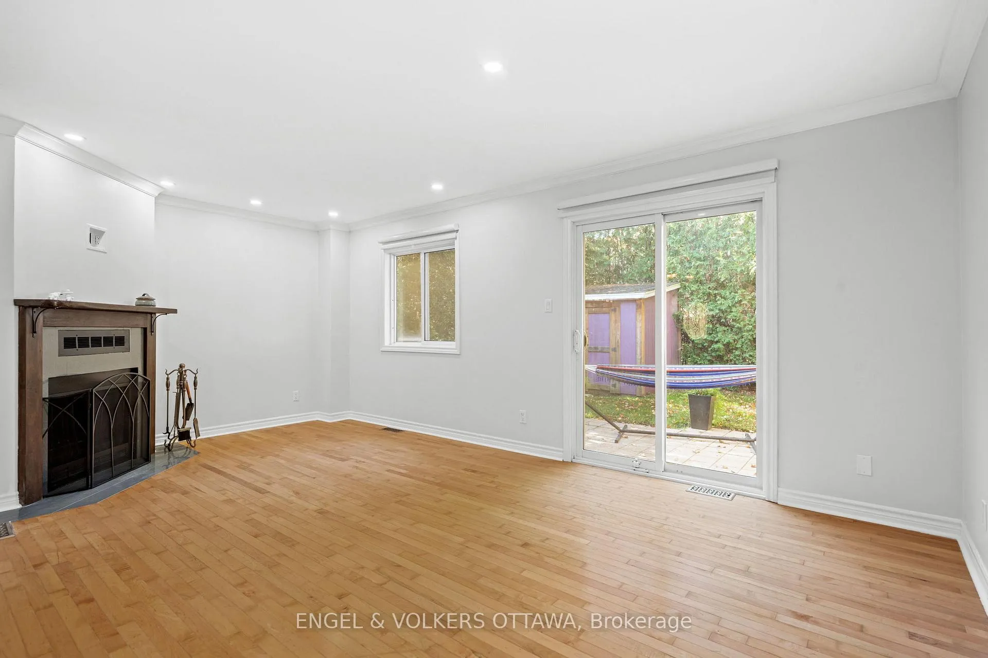 Photo 14 of 1540 Mimosa Avenue, Ottawa, Riverview Park — HOMEH