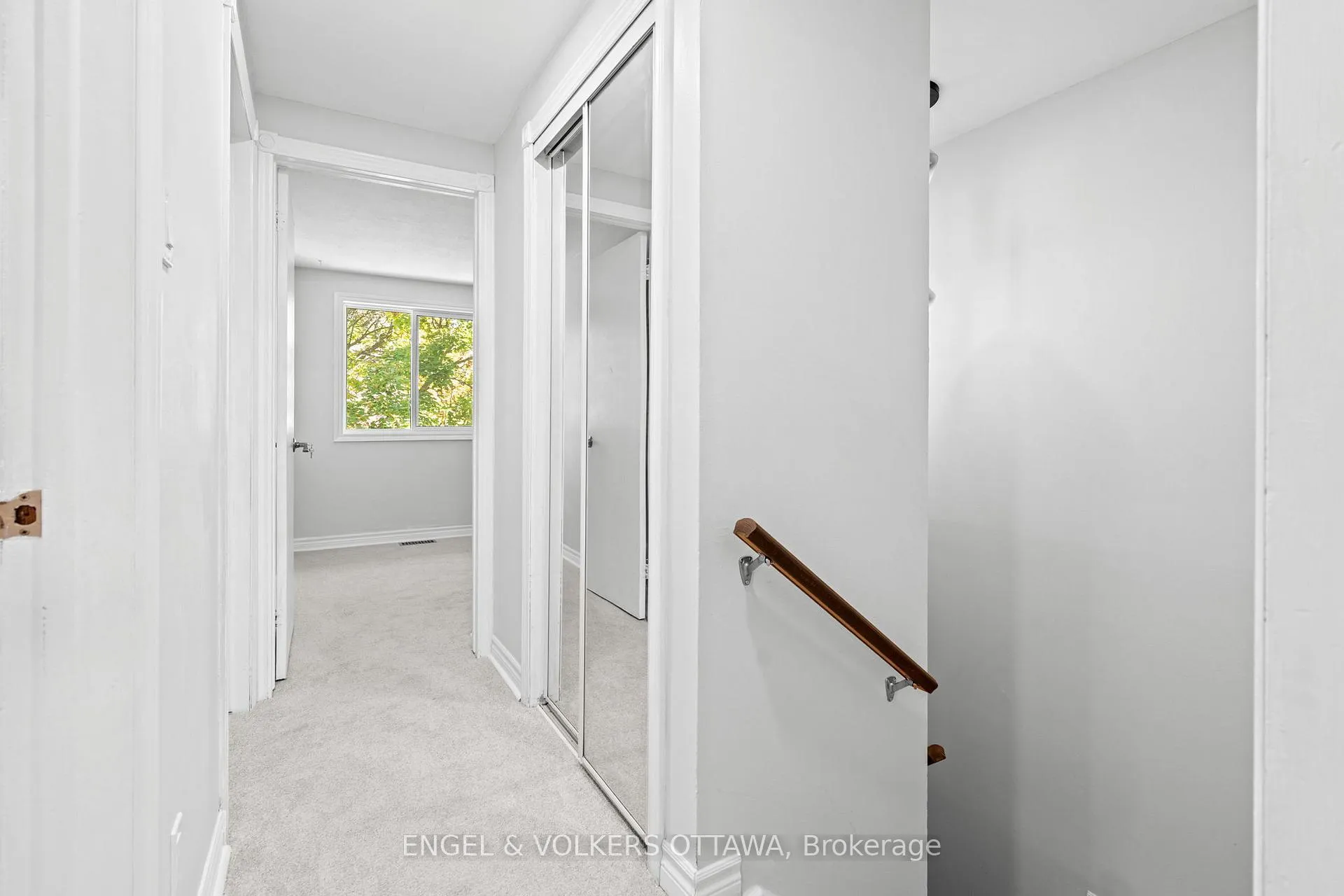 Photo 16 of 1540 Mimosa Avenue, Ottawa, Riverview Park — HOMEH