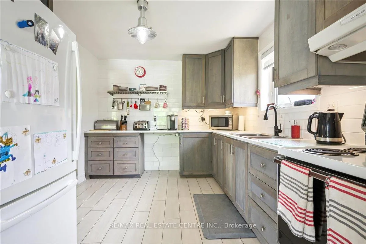 Photo 17 of 74 Mountainview Road S, Halton Hills, Georgetown — HOMEH