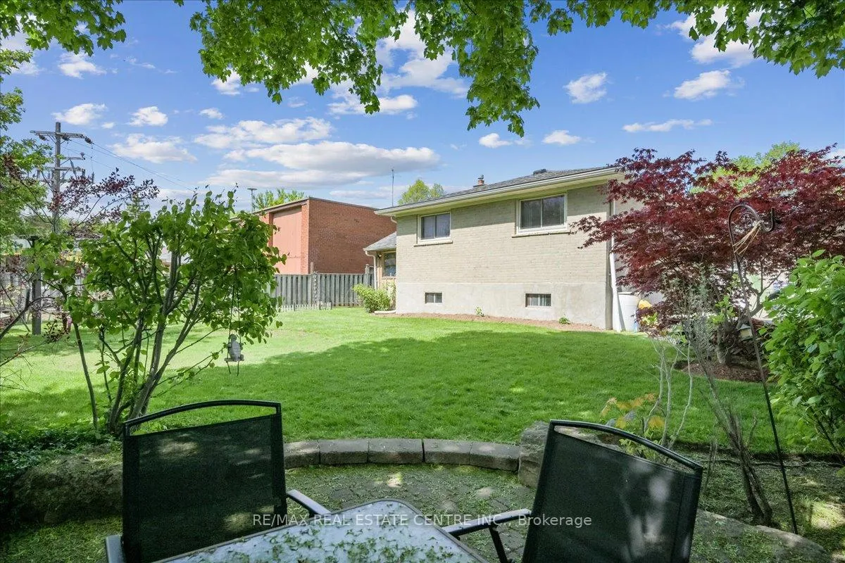 Photo 40 of 74 Mountainview Road S, Halton Hills, Georgetown — HOMEH