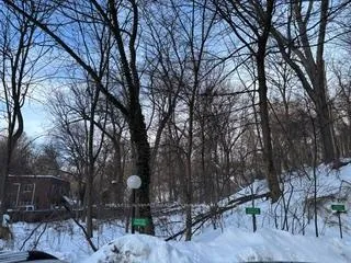 Photo 5 of Unit 714, 16 Rosedale Road, Toronto, Rosedale-Moore Park — HOMEH