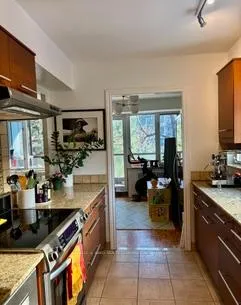 Photo 8 of Unit 714, 16 Rosedale Road, Toronto, Rosedale-Moore Park — HOMEH