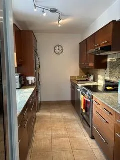 Photo 9 of Unit 714, 16 Rosedale Road, Toronto, Rosedale-Moore Park — HOMEH