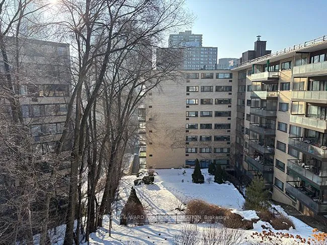 Photo 24 of Unit 714, 16 Rosedale Road, Toronto, Rosedale-Moore Park — HOMEH