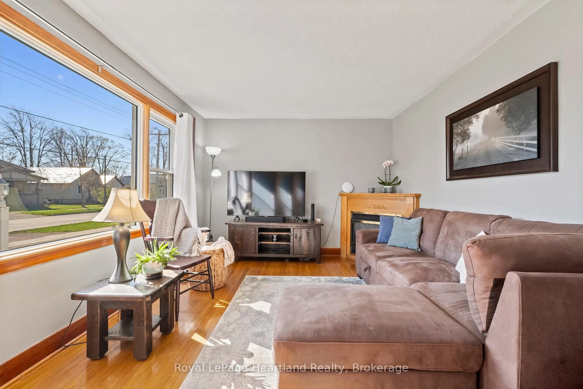 Photo 6 of 117 Andrew Street, South Huron, Exeter — HOMEH