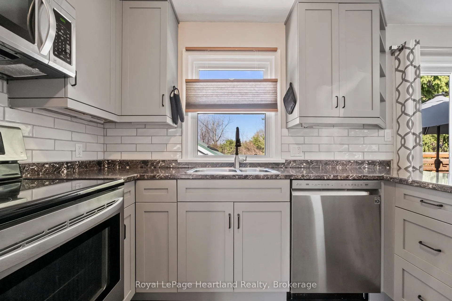 Photo 13 of 117 Andrew Street, South Huron, Exeter — HOMEH