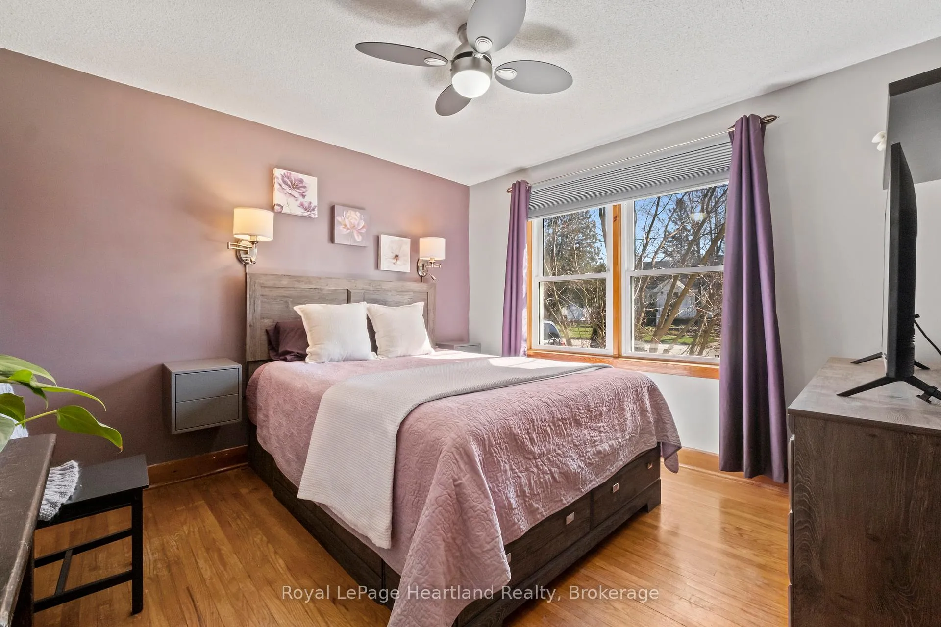 Photo 17 of 117 Andrew Street, South Huron, Exeter — HOMEH