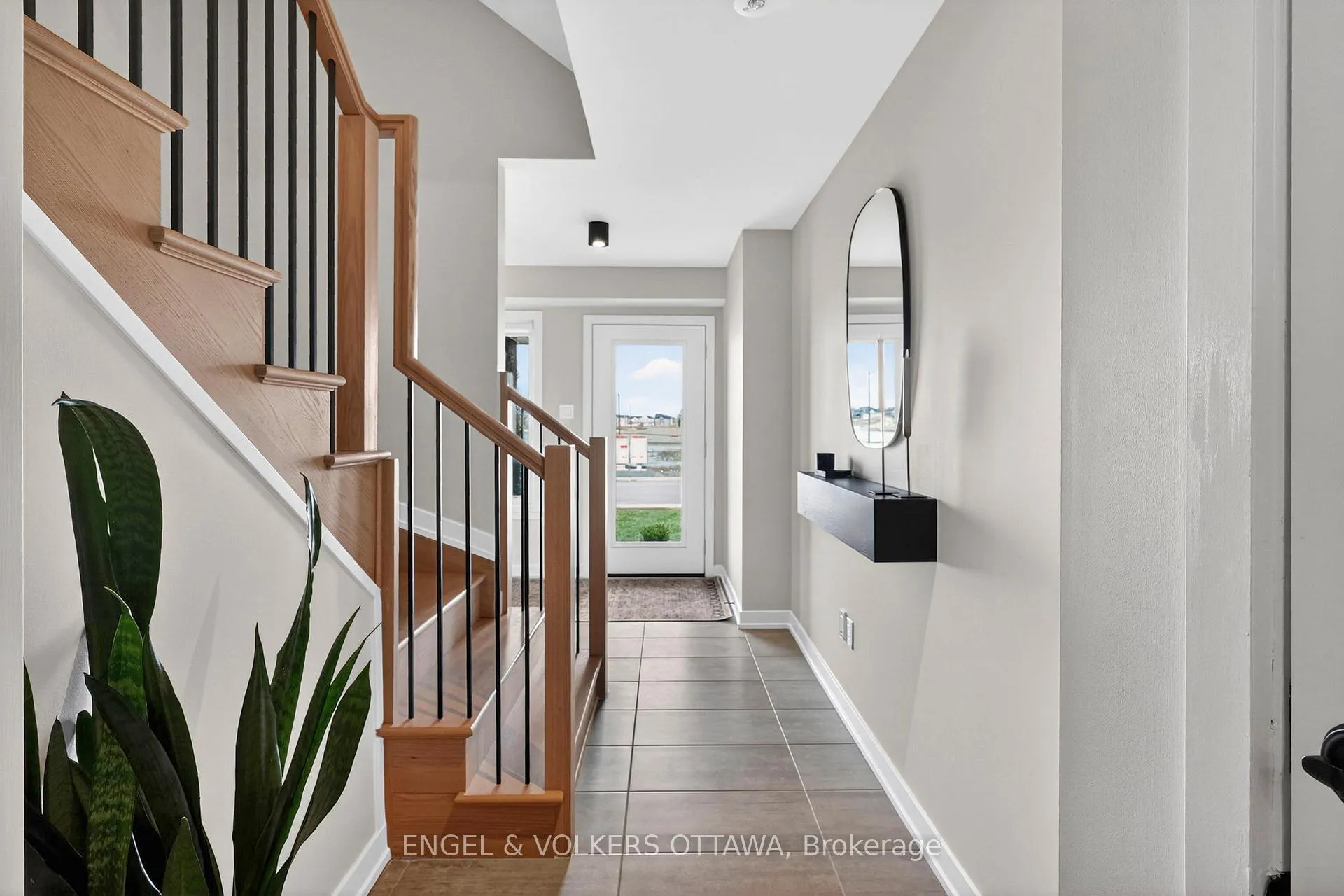 Photo 6 of 1764 Crux Road, Ottawa, Mer Bleue/Bradley Estates/Anderson Park — HOMEH