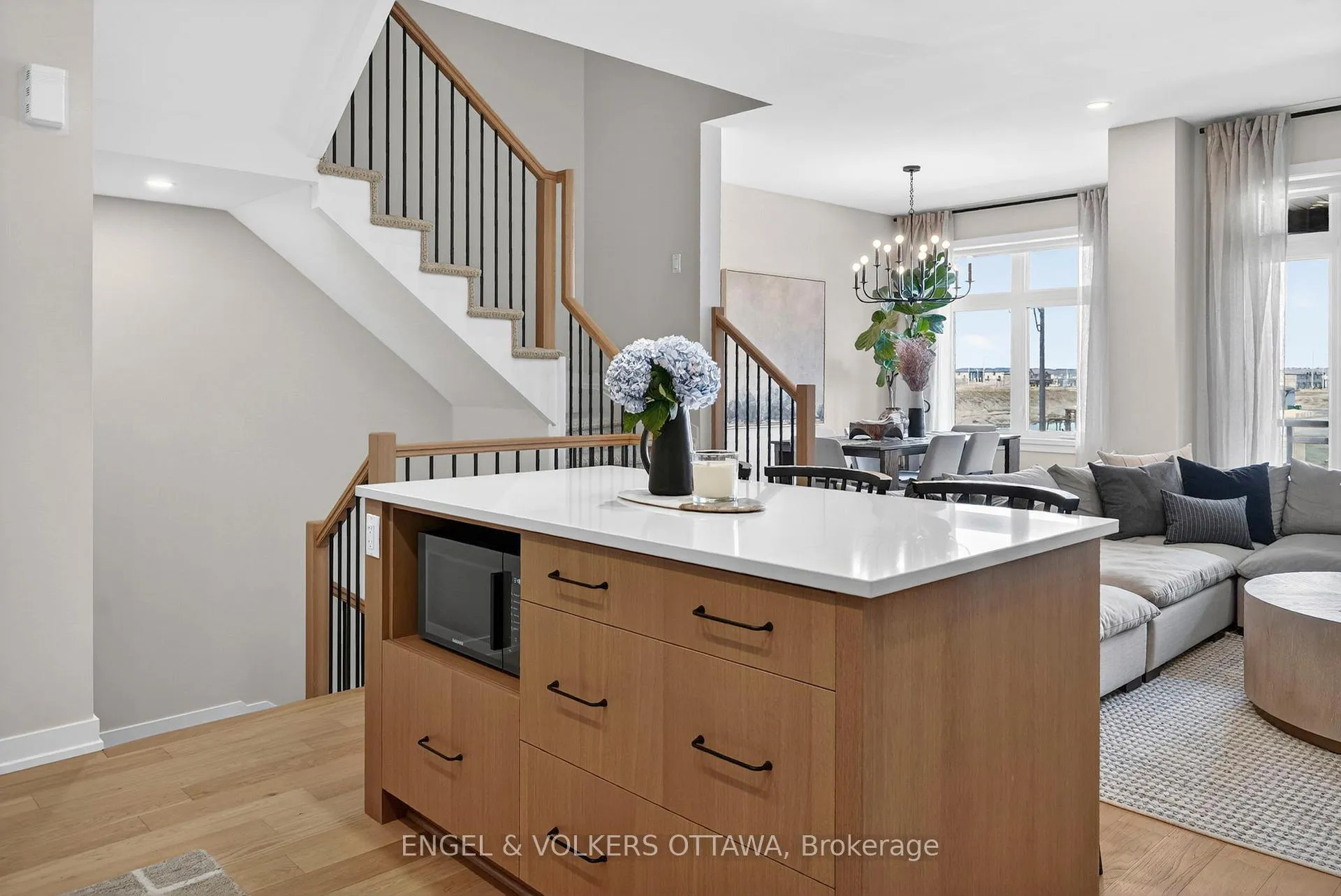 Photo 14 of 1764 Crux Road, Ottawa, Mer Bleue/Bradley Estates/Anderson Park — HOMEH