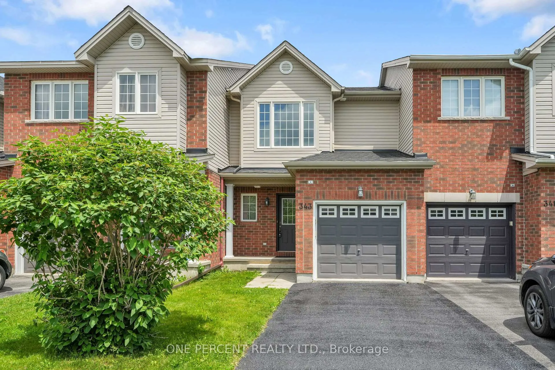 Front of 343 Amici Terrace