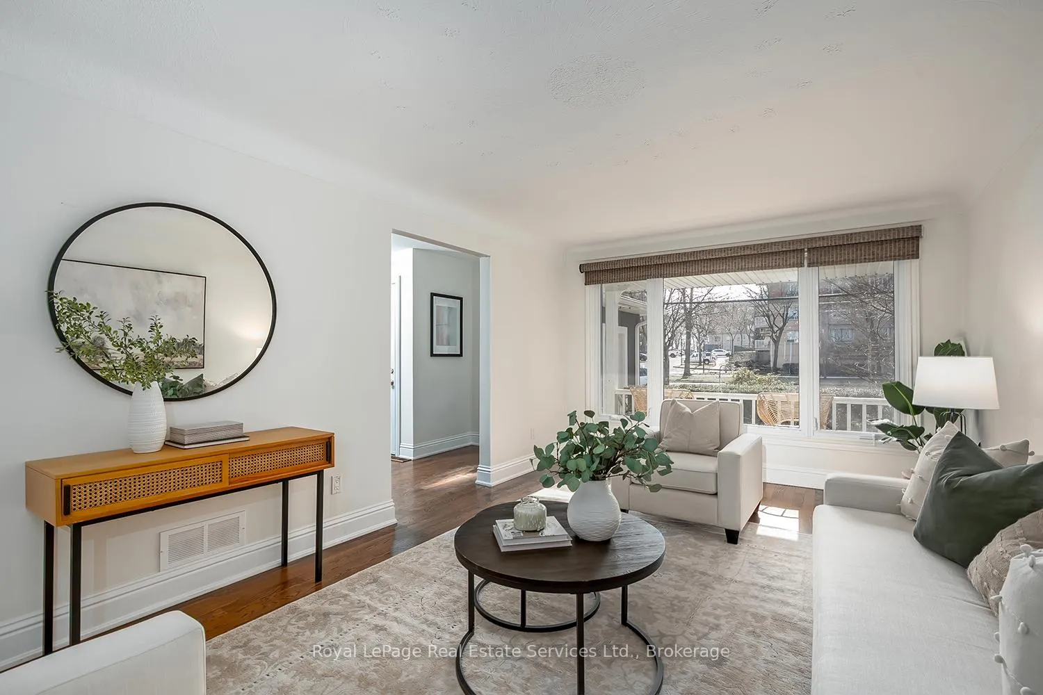 Photo 7 of 5193 Lakeshore Road, Burlington, Appleby — HOMEH