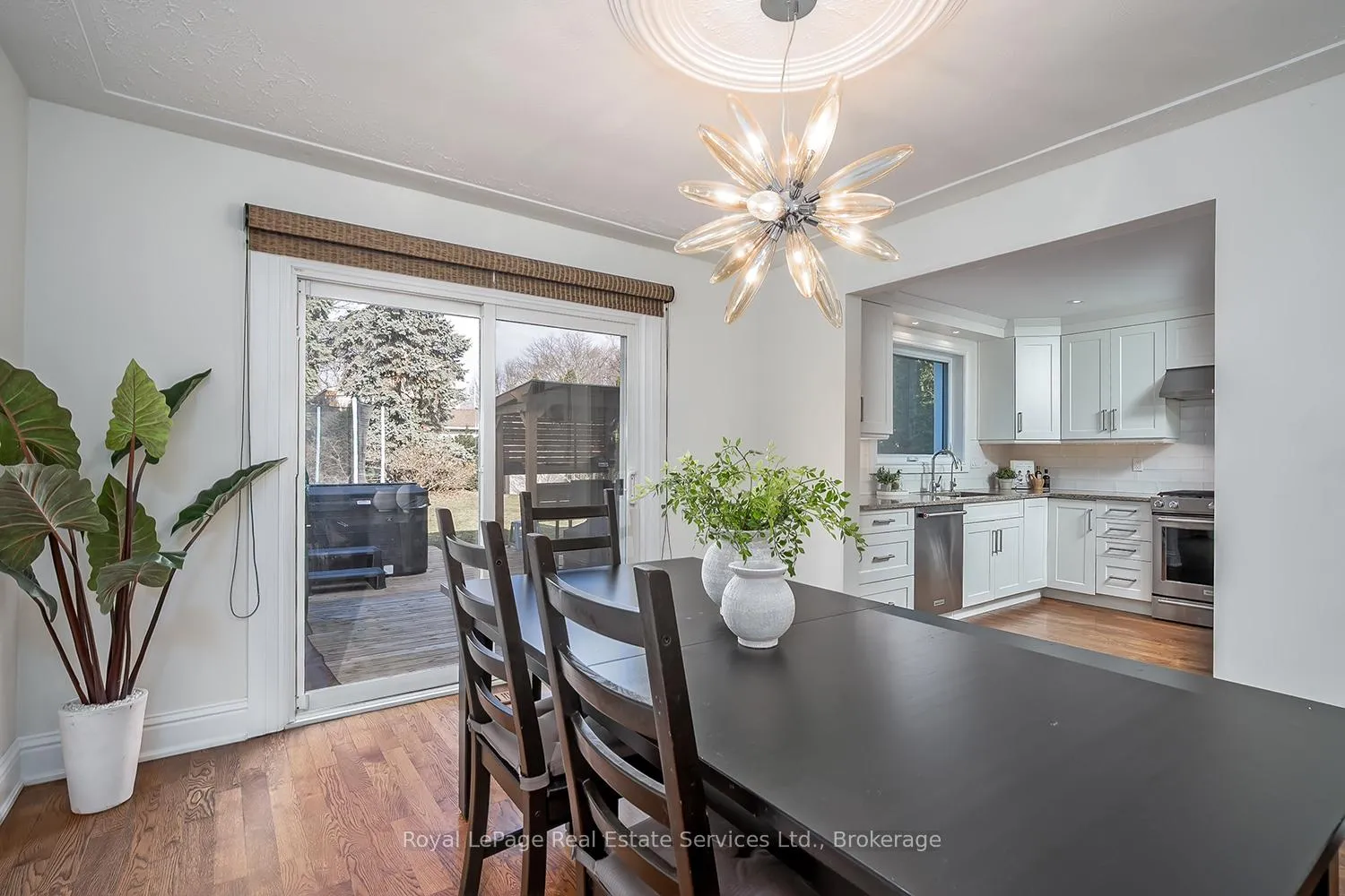 Photo 13 of 5193 Lakeshore Road, Burlington, Appleby — HOMEH