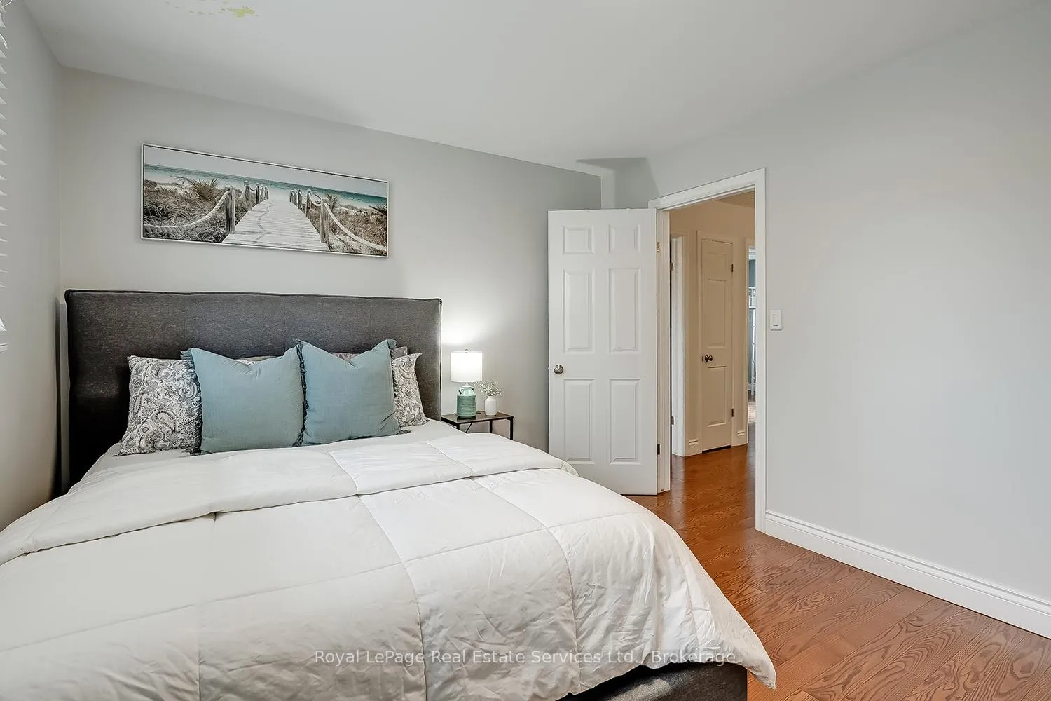 Photo 30 of 5193 Lakeshore Road, Burlington, Appleby — HOMEH