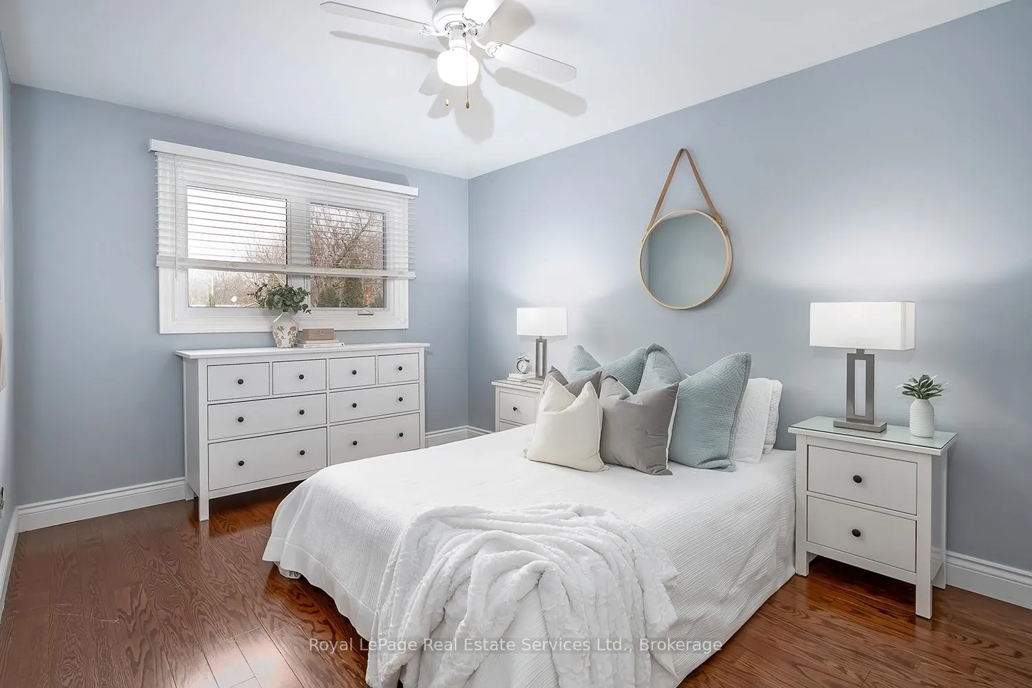 Photo 32 of 5193 Lakeshore Road, Burlington, Appleby — HOMEH
