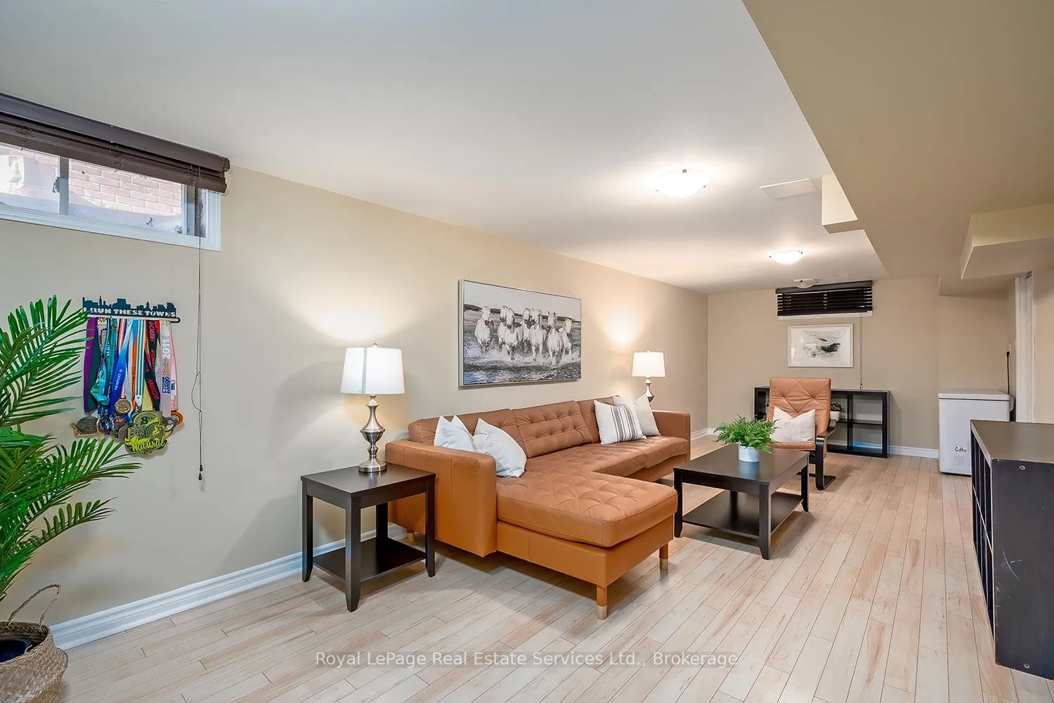 Photo 38 of 5193 Lakeshore Road, Burlington, Appleby — HOMEH
