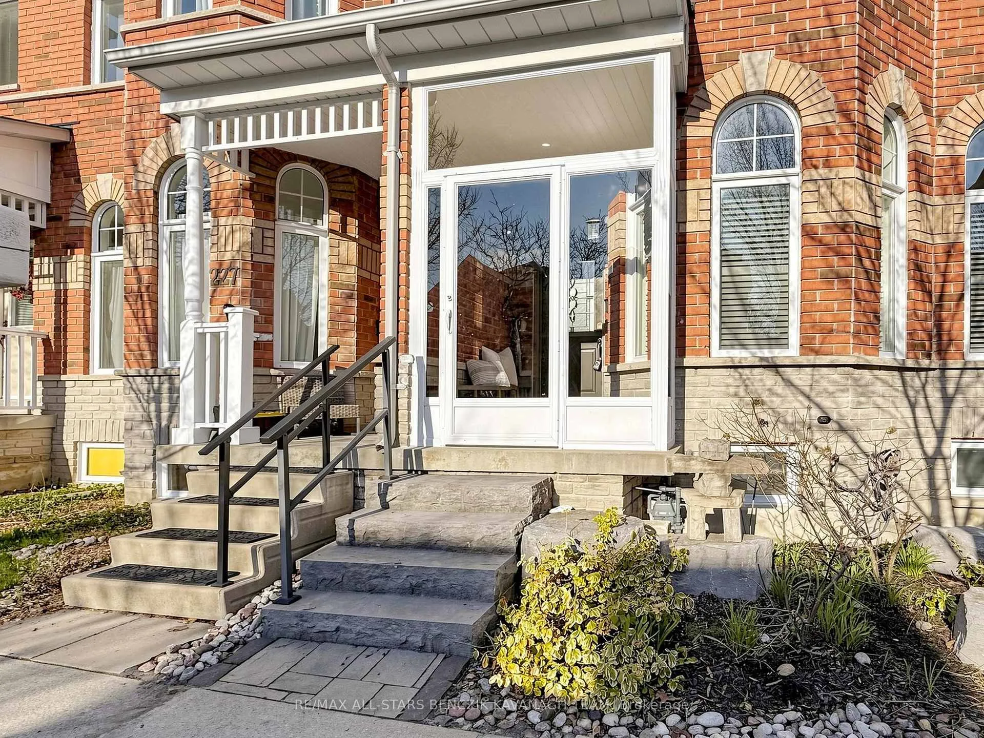 Photo 2 of 225 Walkerville Road, Markham, Cornell — HOMEH