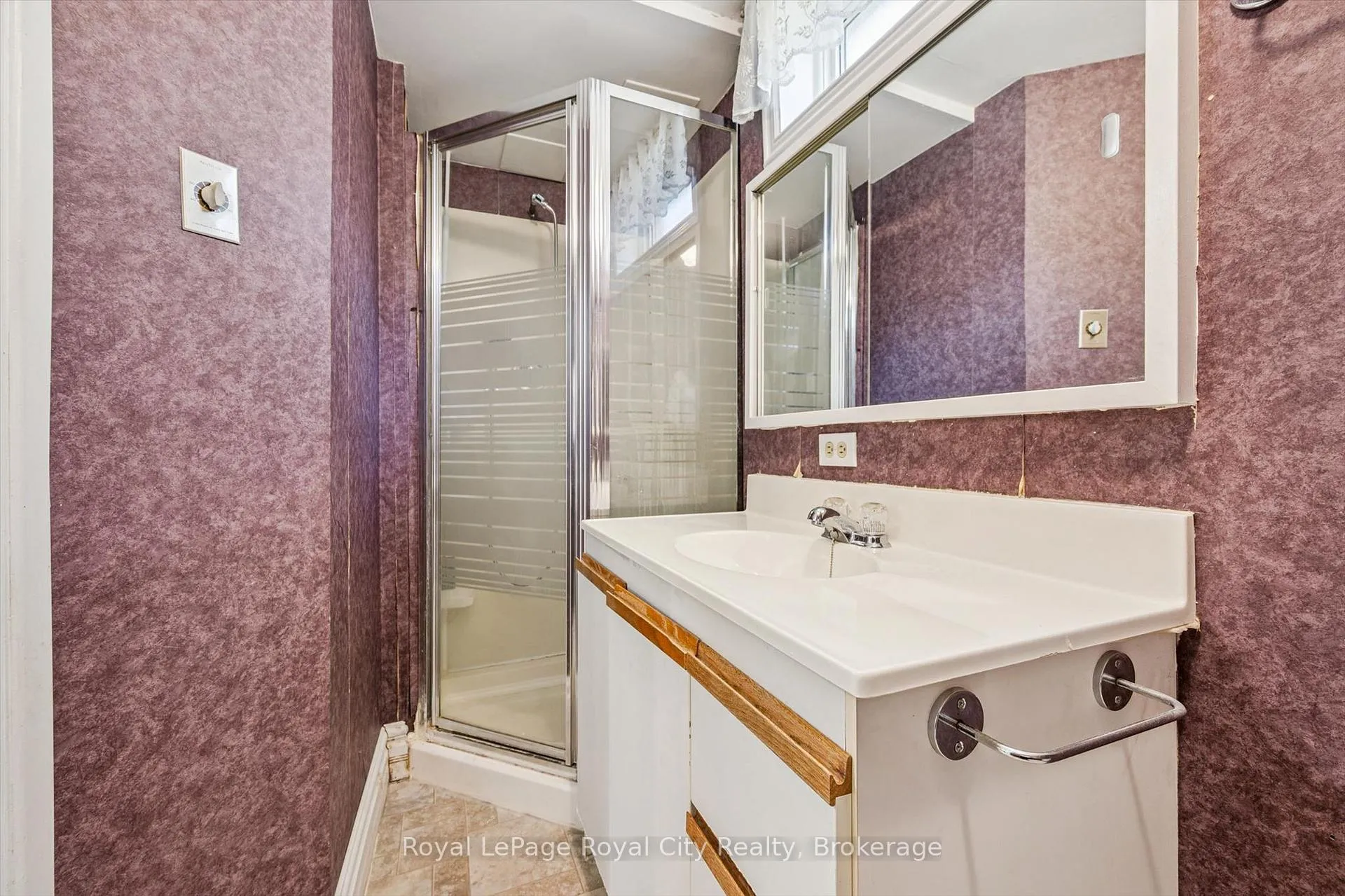 Photo 27 of 11 Gregory Place, Guelph, Willow West/Sugarbush/West Acres — HOMEH