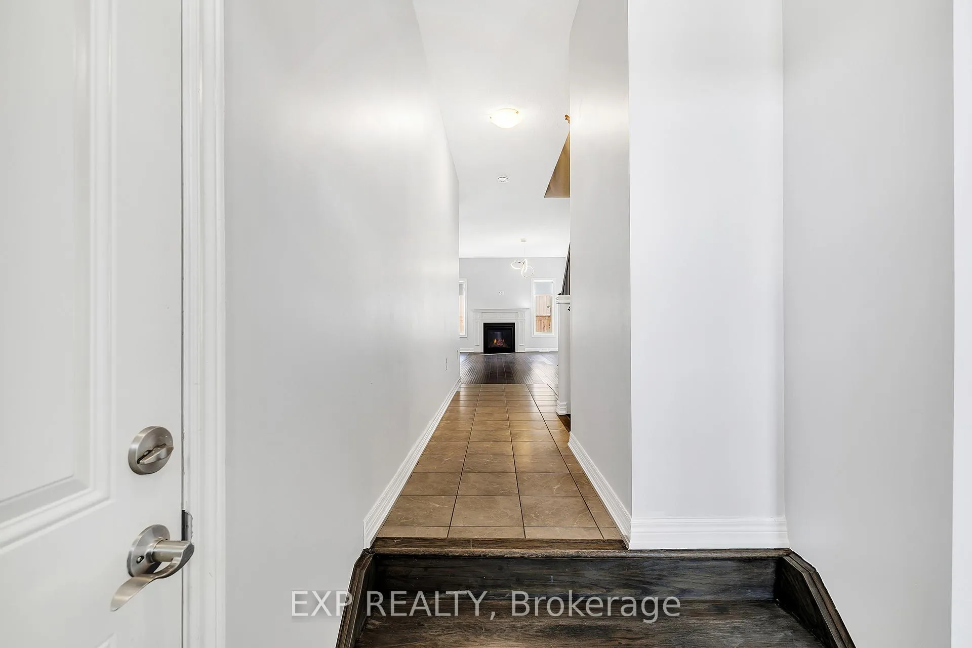 Photo 12 of 89 Sonoma Valley Crescent, Hamilton, Mewburn — HOMEH