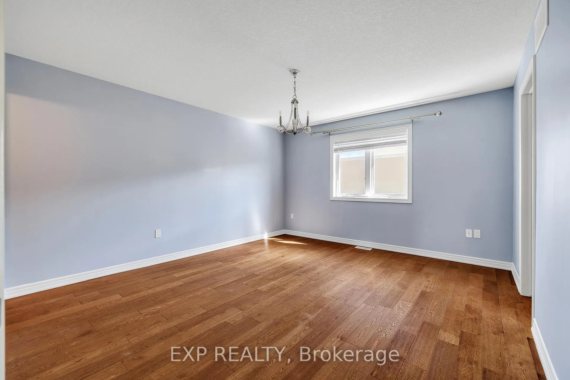 Photo 19 of 89 Sonoma Valley Crescent, Hamilton, Mewburn — HOMEH